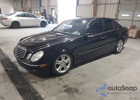 2005 Mercedes-Benz E 500 z USA, uszkodzony, nr VIN WDBUF70J65A666183